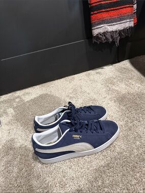 Puma Suede Men's Sneakers in Navy and White